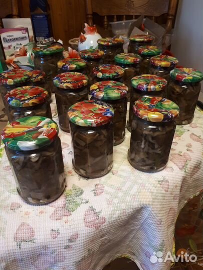 Яблоки суш.,огурцы марин.,грибы,сок,зелень