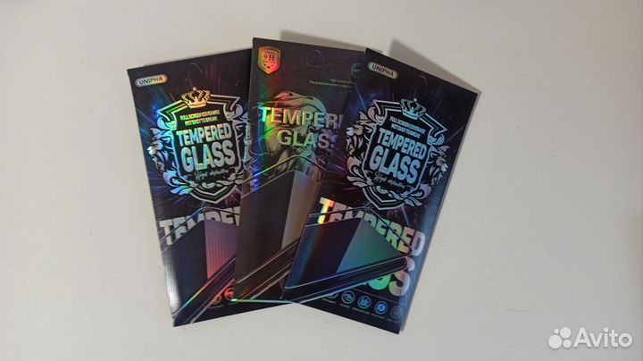 Защитное стекло на айфон
