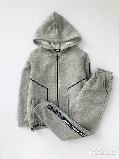 Спортивный костюм