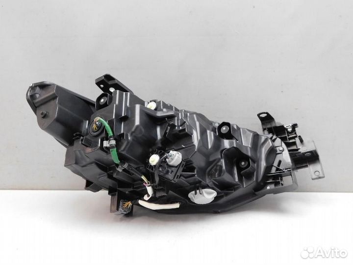 Фара левая Mazda Mazda6