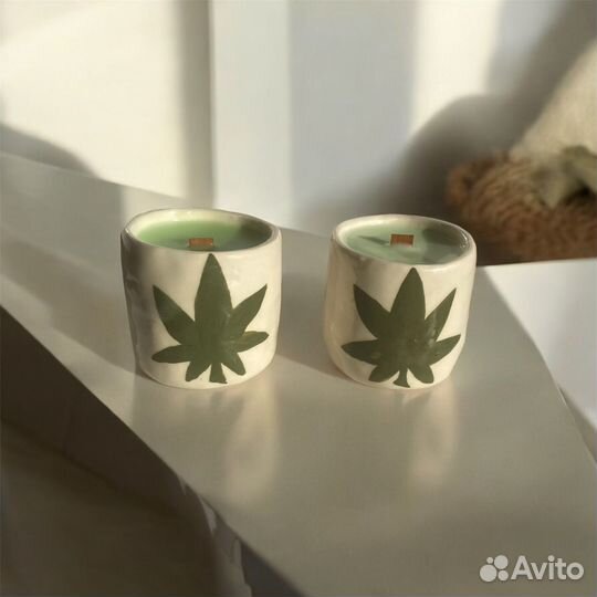 Свечка в стаканчике с ароматом конопли