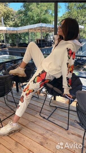 Костюм спортивный Турция с бабочками спортшик