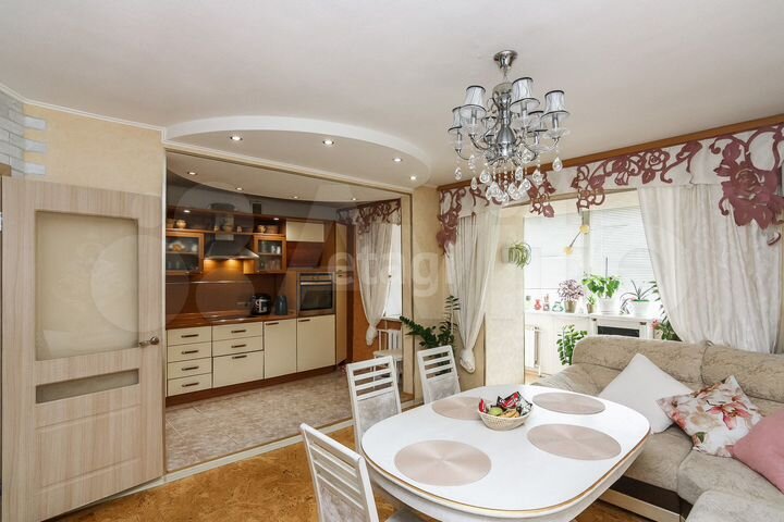 3-к. квартира, 72,7 м², 3/5 эт.