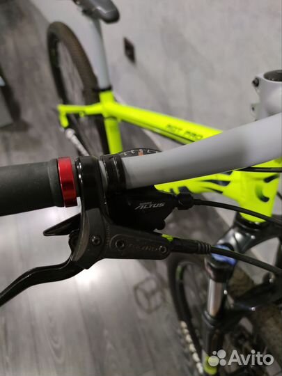 Велосипед Outleap Riot Pro