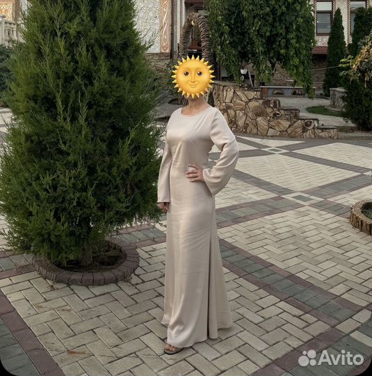 Вечернее платье в пол 42 44