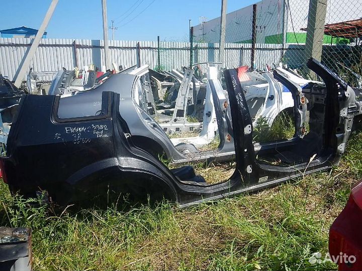 Панель боковая кузова/стойка правая Ford Fusion