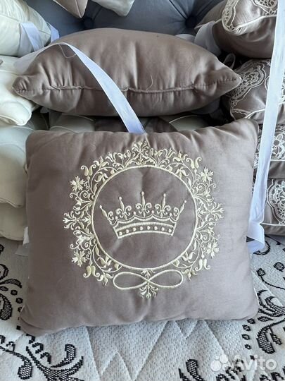 Бортики в кроватку с одеялом