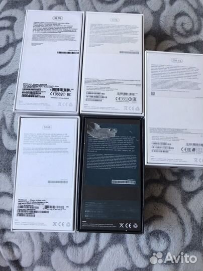 Коробки от iPhone