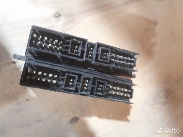 Блок управления стеклоподъемников 124 820 32 26 ме