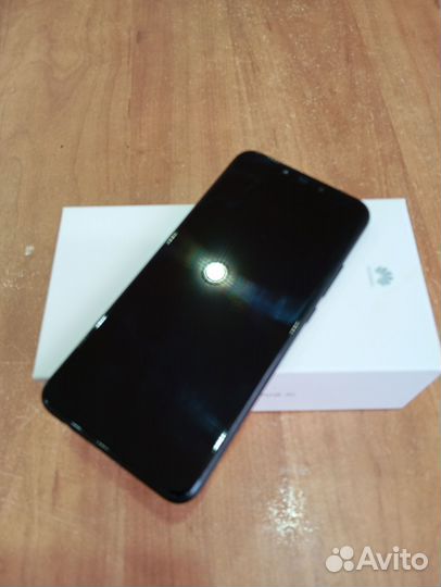 HUAWEI Nova 3i, 4/64 ГБ
