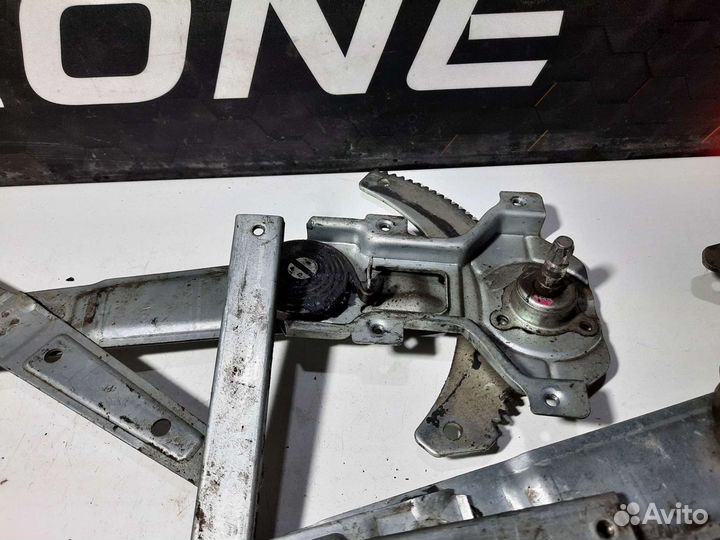 Стеклоподъемник механич, зад R и L Chevrolet Spark