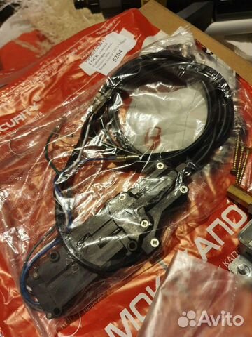 Электрозамок капота Volkswagen Amarok, Polo Sedan