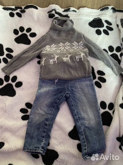 Свитер и джинсы