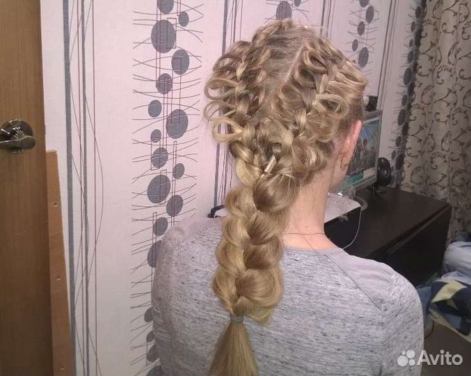 Причёски, плетение кос, стрижки