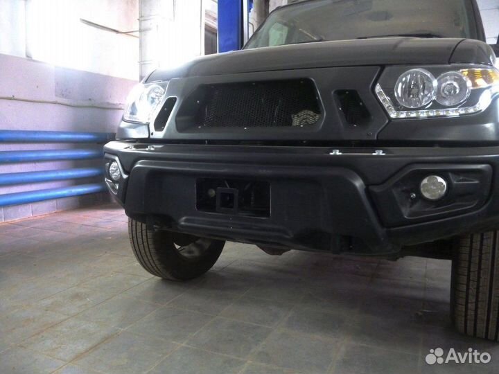 Силовой бампер перед. UAZ Патриот с оптикой белый