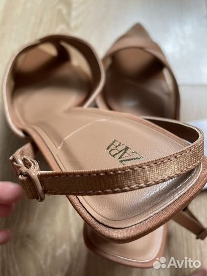 Туфли Zara 38, 37 новые