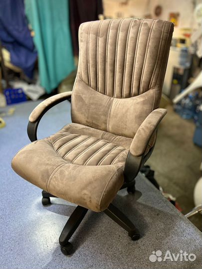 Компьютерное кресло