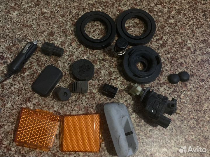 Датчик уровня жидкости бачка омывателя mazda