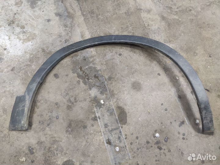 Накладка переднего правого крыла Nissan Qashqai