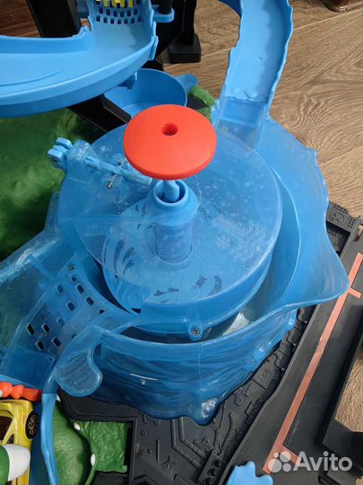 Трек hot wheels, Автомойка. Трек Хот Вилс