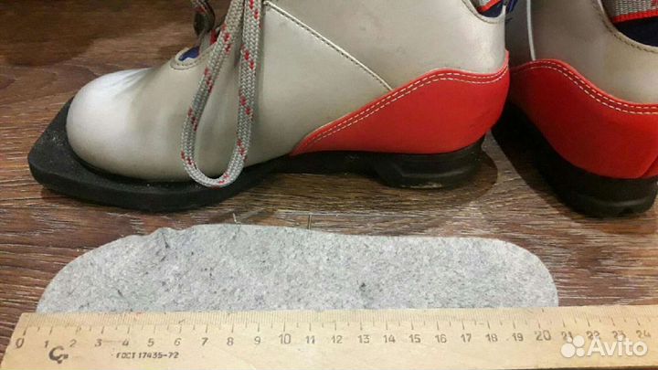 Лыжные ботинки р. 32