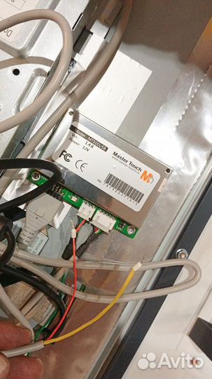 Сенсорный экран 19