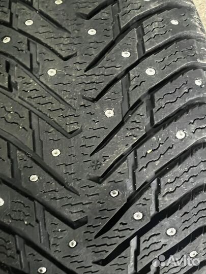 Nokian Tyres Hakkapeliitta 8 245/45 R18 100