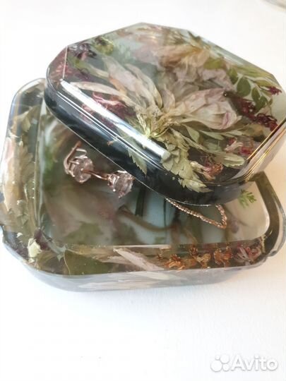 Шкатулка для ювелирных украшений