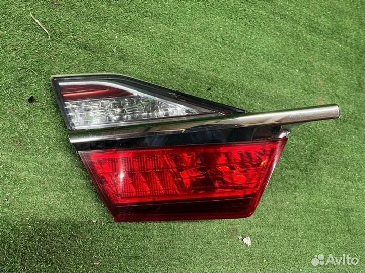 Фонарь левый внутренний Toyota Camry 7 XV50 (2014