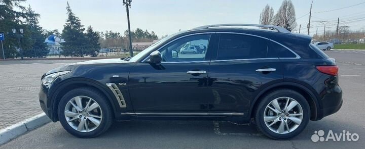 Infiniti QX70 3.0 AT, 2015, 260 070 км