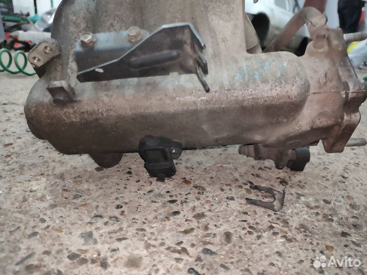 Впускной коллектор Hyundai Tucson JM