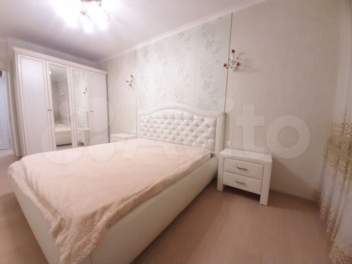 2-к. квартира, 86 м², 2/18 эт.