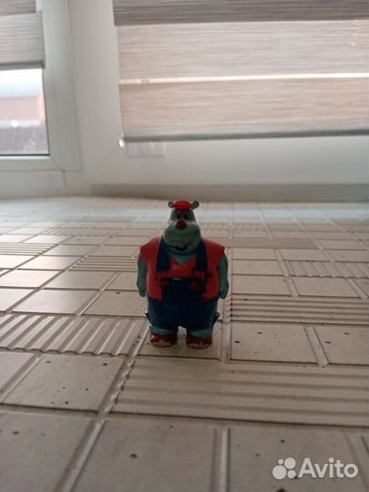 Игрушки из киндера