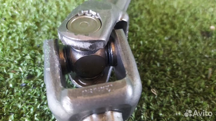 Карданчик рулевой Audi Q7 BAR 2006