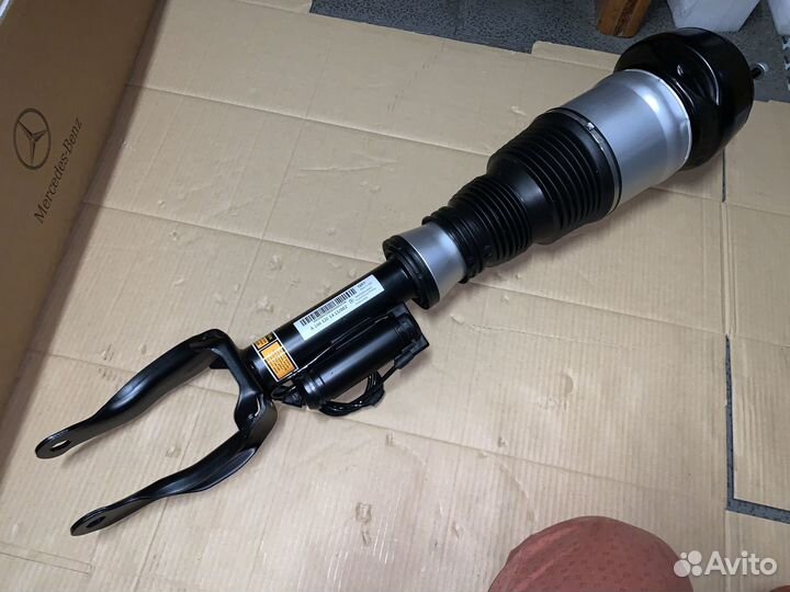 Стойка передняя левая Mercedes ML W166 GL X166