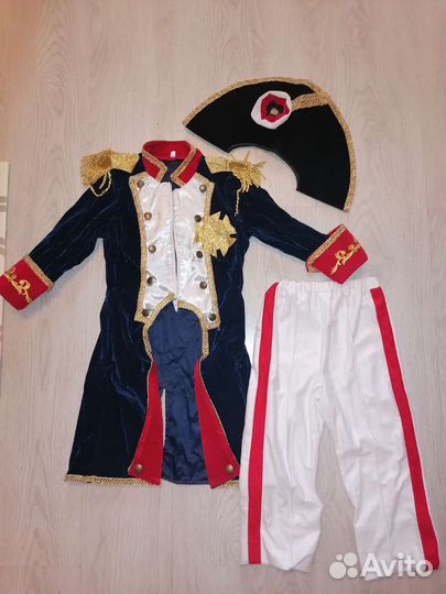 Костюм карнавальный