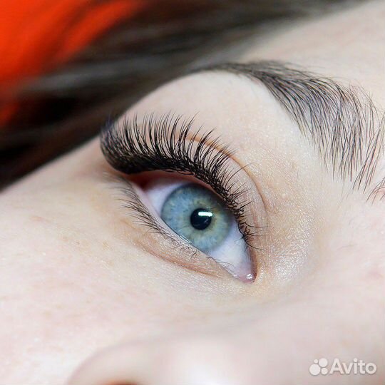 Модель на наращивание ресниц