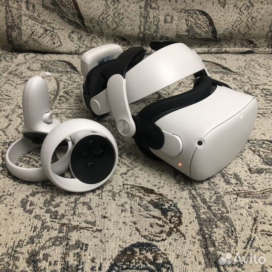 Oculus quest 2 128gb + boboVr m2 pro + Игры