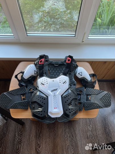 Защита панцирь Leatt Chest Protector 6.5 Pro