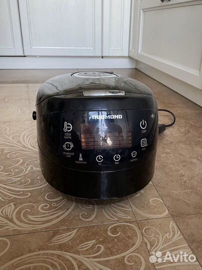 Мультиварка redmond rmc m90