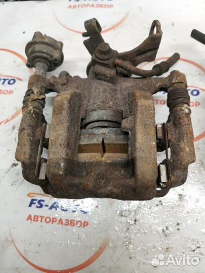 Суппорт тормозной задний Opel Mokka 1.6 F16D4 2014