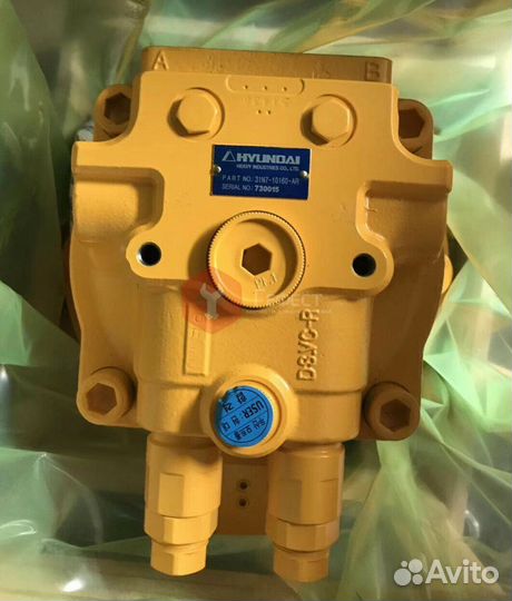 Гидромотор поворота Hyundai R210NLC-7 31Q6-10131