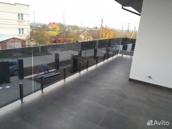 Стеклянное ограждение для балкона монтаж установка