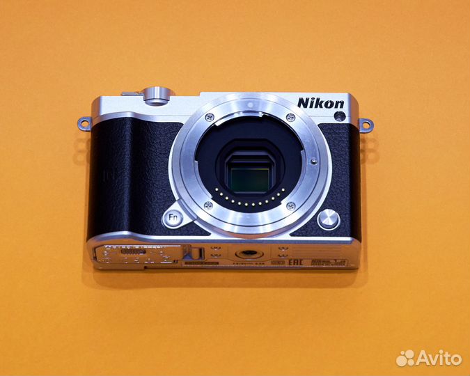 Nikon 1 nikkor J5 Double Zoom Kit