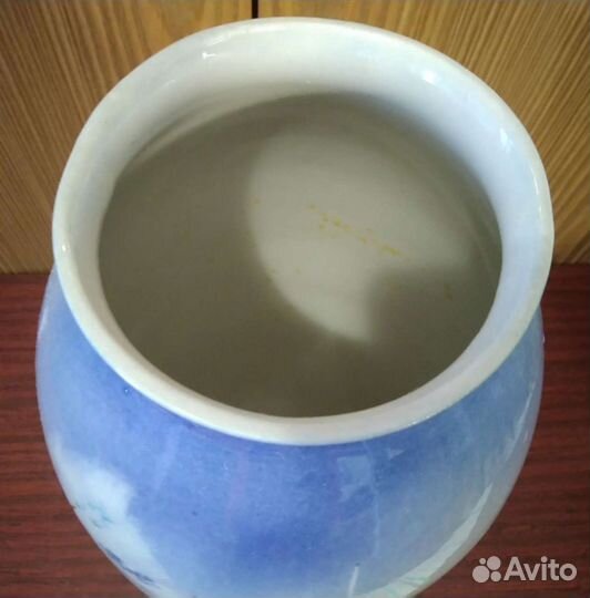 Хрустальные и керамические вазы