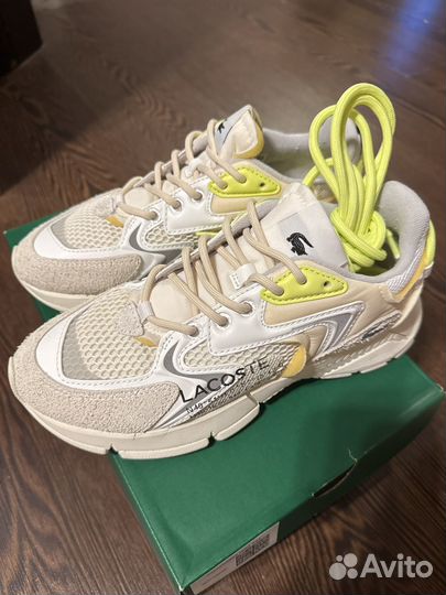 Кроссовки женские Lacoste 39