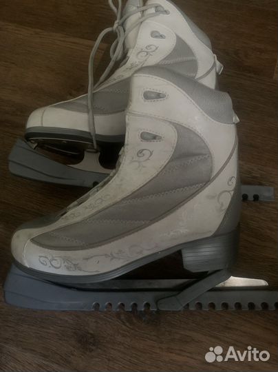 Коньки женские размер 40