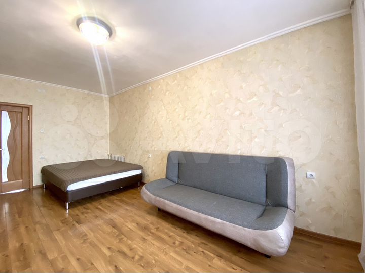 2-к. квартира, 73 м², 9/10 эт.