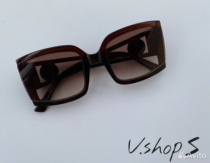 Солнцезащитные очки Versace коричневые