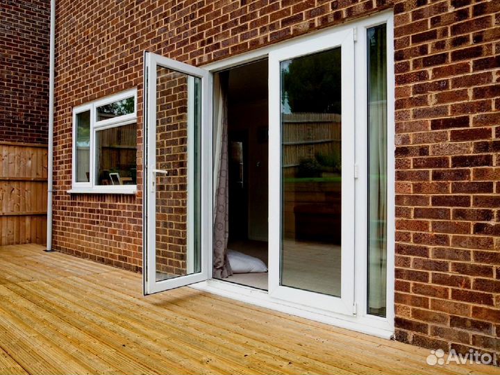 Пластиковые двери